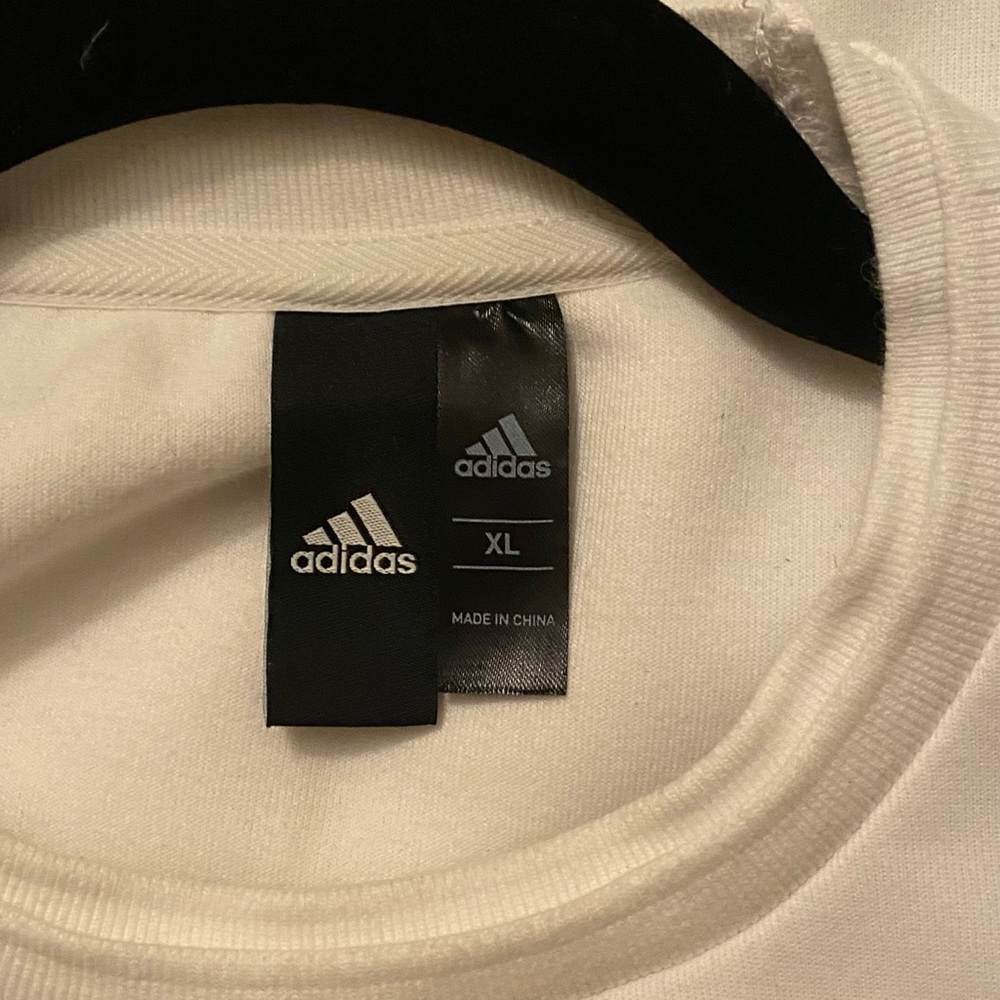 Adidas Slightly Cropped Sweatshirt Cream